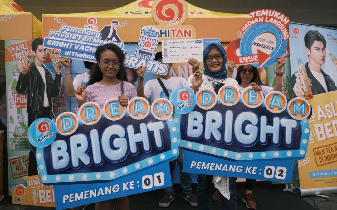 Dua Tutup Botol Pertama ICHITAN Dream Bright Jadi Kado Spesial Ulang Tahun Untuk Wujudkan Mimpi Fans Bertemu Bright Vachirawit di Thailand